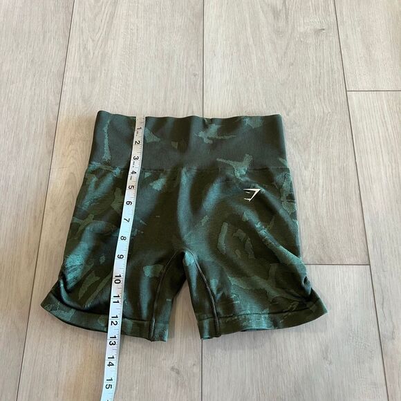 Gymshark women shorts size S - Picture 2 of 8